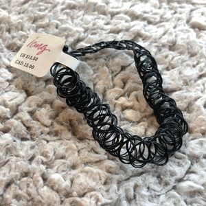 BLACK BRACELET